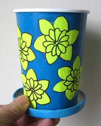 paper cup decorated with flowers Cup-005.jpg